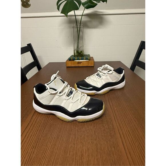 Jordan 11 Retro Low Concord (sz 10) - Picture 1 of 7